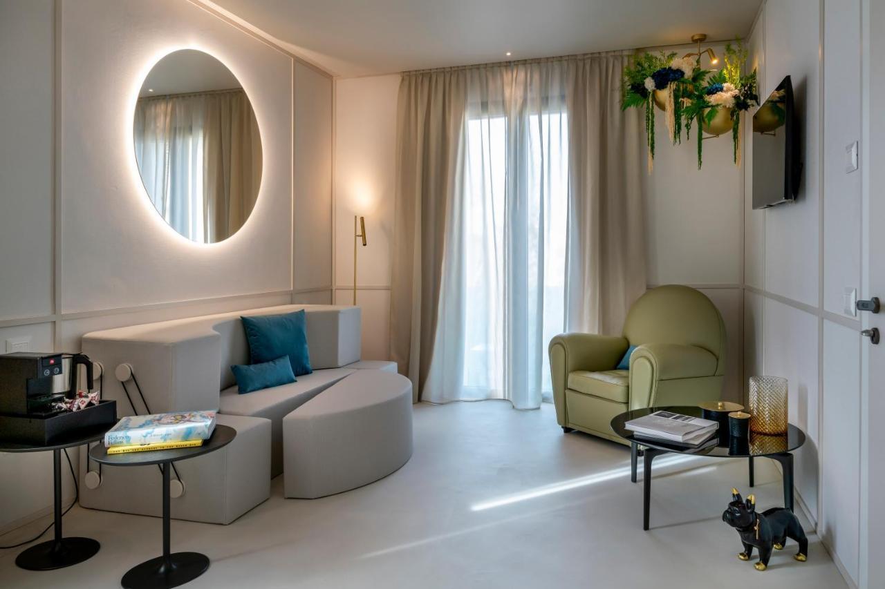 Demo Hotel Design Emotion Rimini Dış mekan fotoğraf